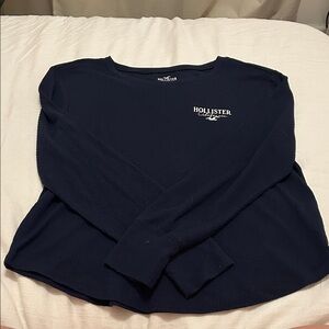 Hollister Women's Dark Blue Long Sleeve Tee